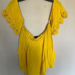 Yellow lace off the shoulder crop